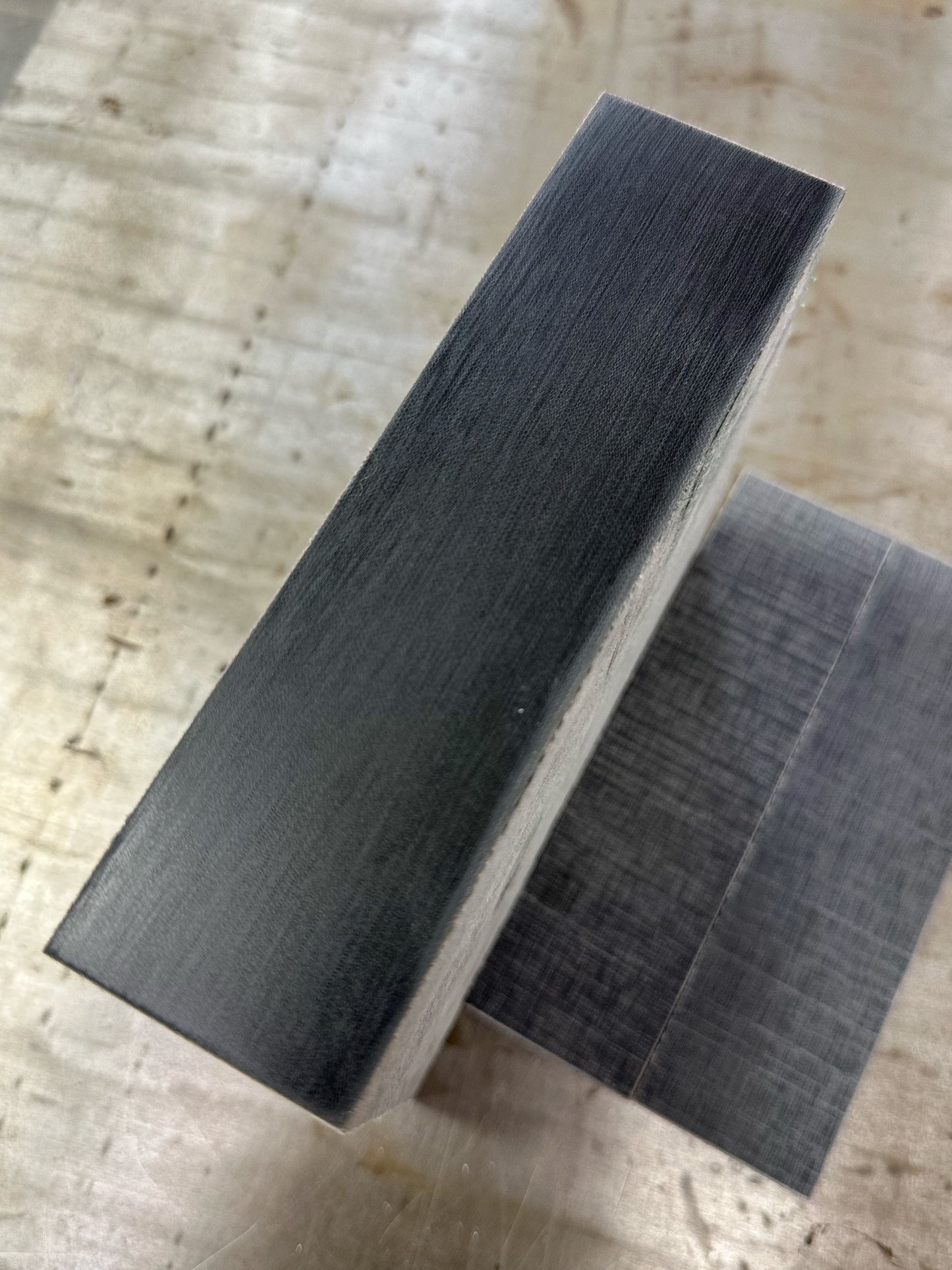 Y Linen Micarta Crosscut Gray