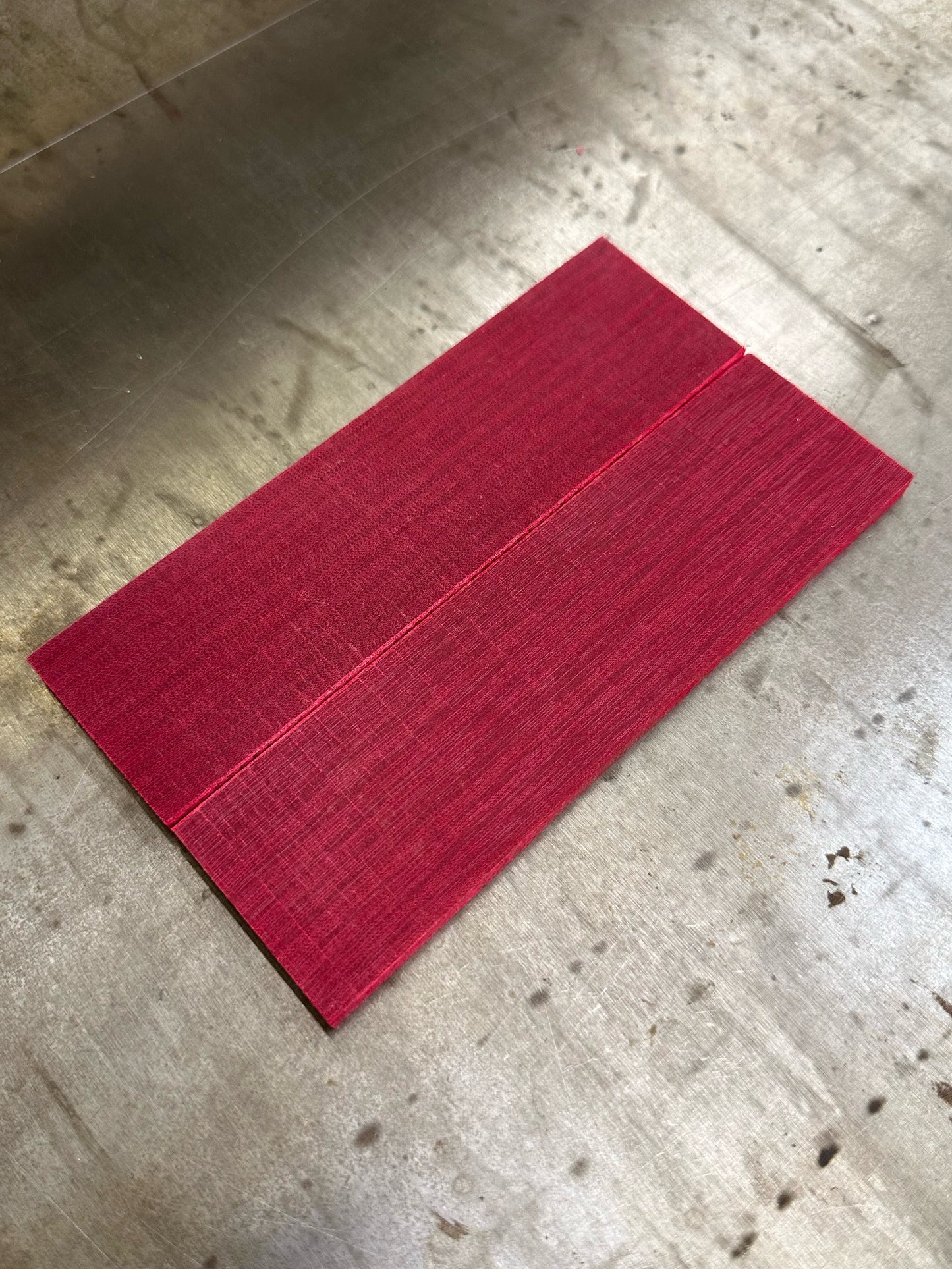 Y Linen Micarta Crosscut Abstract Red