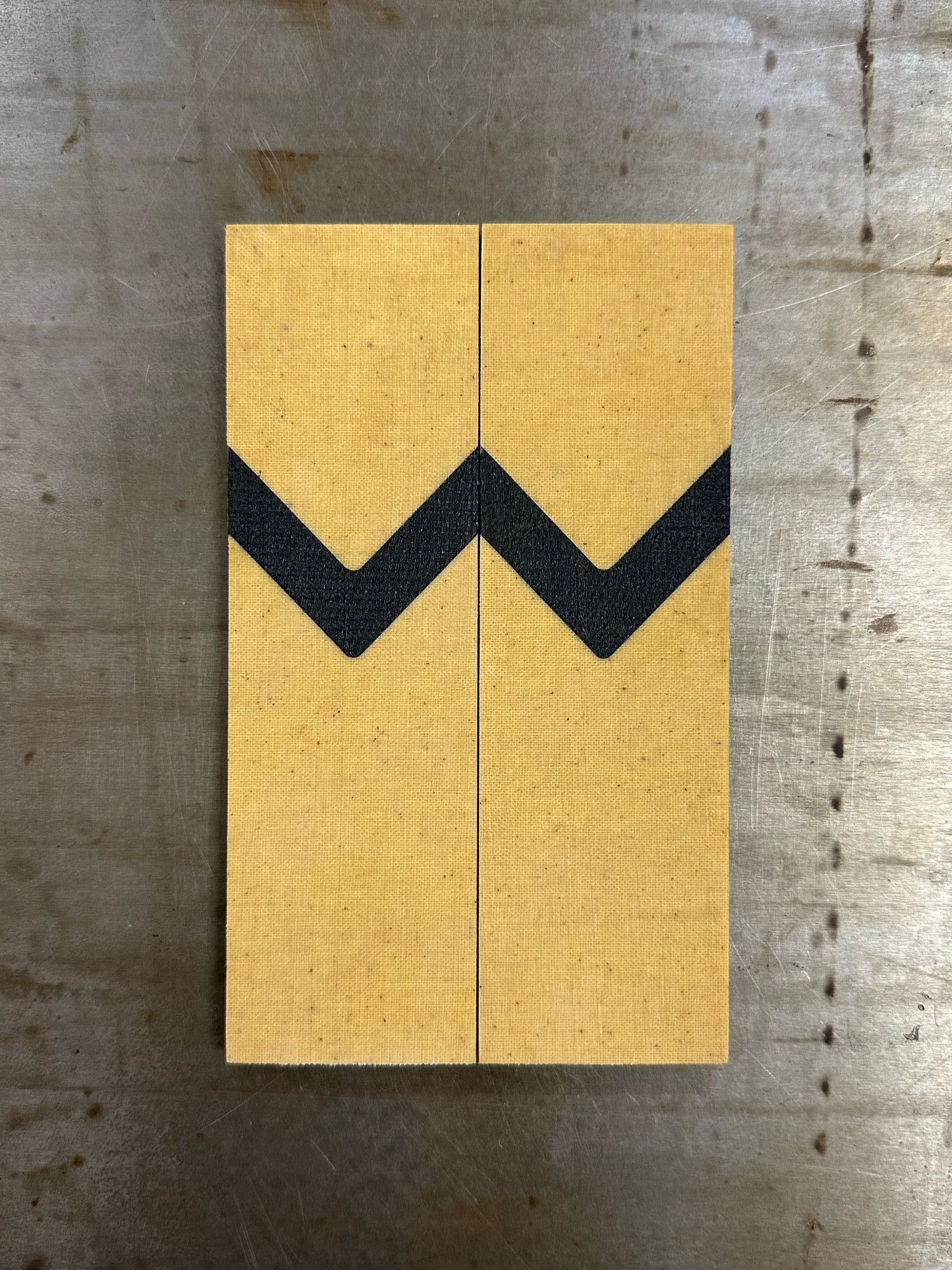 Natural Linen Micarta with Canvas Micarta Chevron pattern no Liner/Spacer