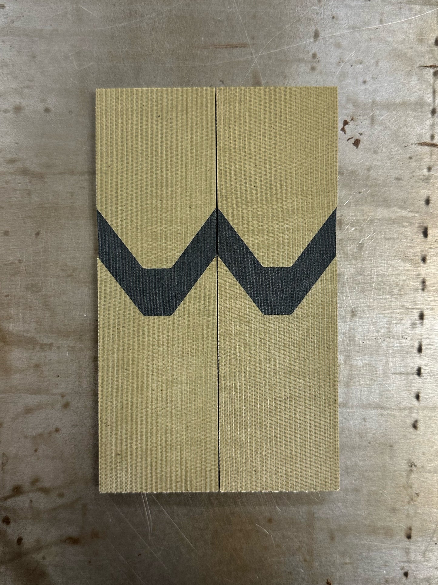 Coarse OG Green Micarta With Black Micarta no Liner/Spacer