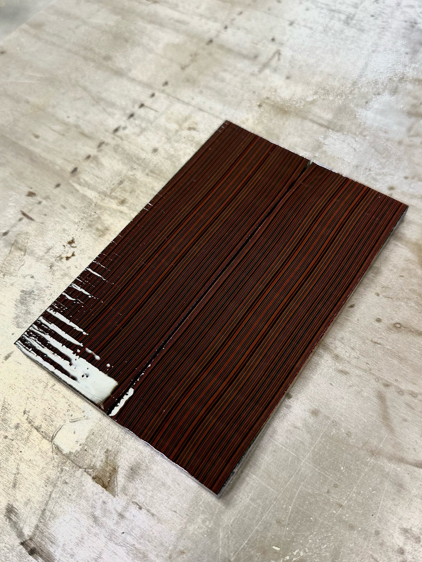 Y Paper Micarta crosscut