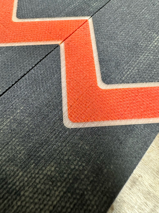 Black/OD Green + Fire + Bone paper micarta. No Liner/Spacer