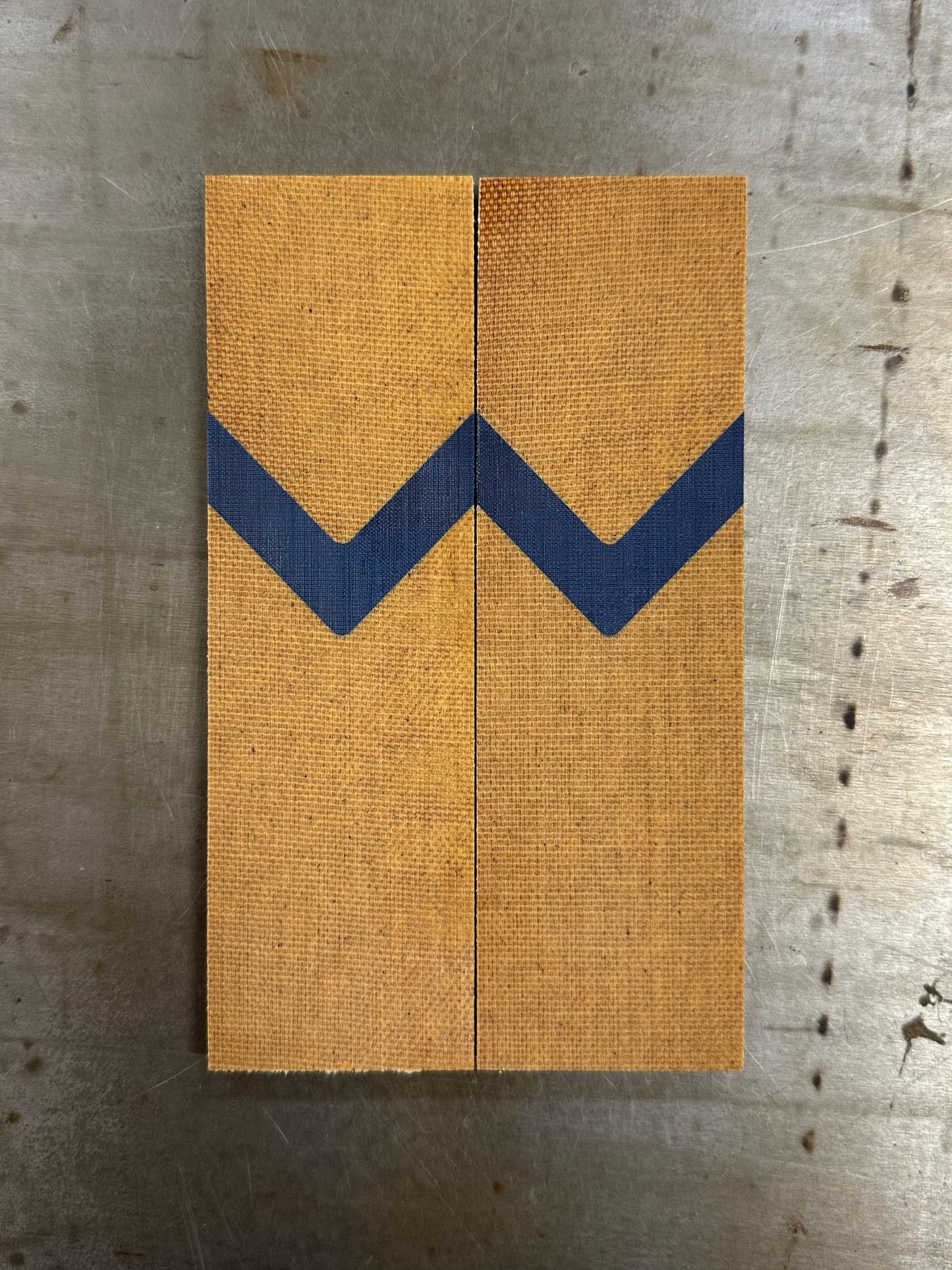 Natural Canvas Micarta with Blue Micarta Chevron pattern