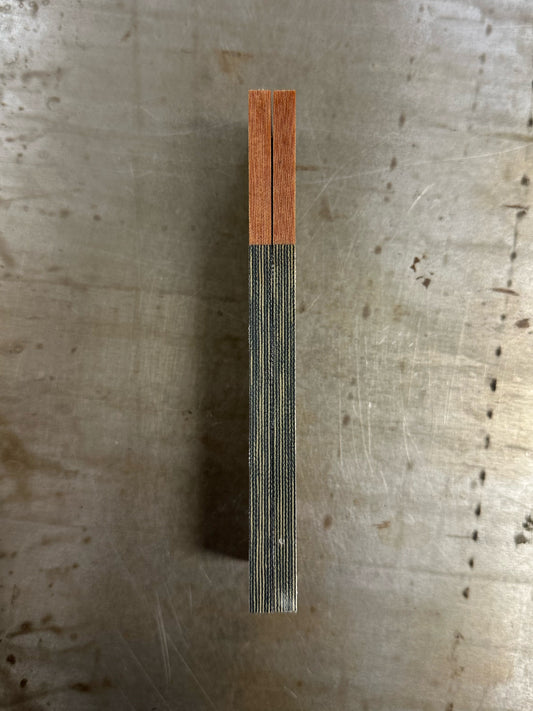 Black/Green+ Natural micarta no Liner/Spacer