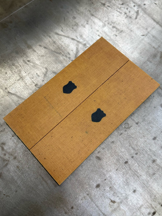 Linen micarta inlaid with Linen micarta Shield no Liner/Spacer